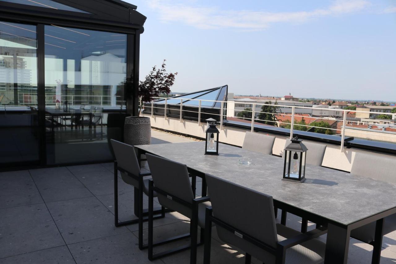 The Dome Aparthotel Satu Mare Exterior photo